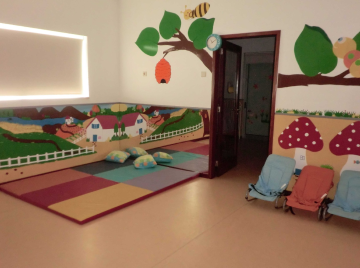 creche1b.jpg creche1b.jpg